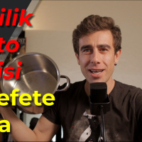 Tencere Boş, Cüzdan Boş, Poşet Boş Kemerden Bir Diş Zayıflamışız Açız AÇ - Tek Kişilik Protesto