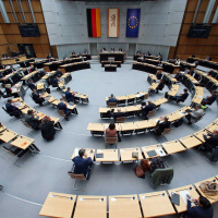 Berlin beschließt umstrittenes Antidiskriminierungsgesetz