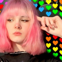 Minisode-D: Bianca Devins  social media