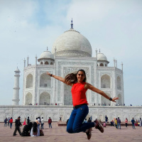 Rocket to Asia 1x05 - Agra y Varanasi