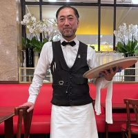 Omotenashi at Café de Flore, Paris