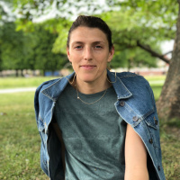 Resy CMO Victoria Vaynberg on Menus, Marketing, and Motherhood