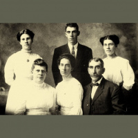 Ritratto Di Famiglia 03