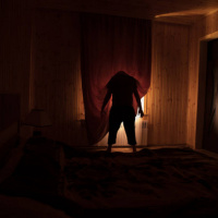 SİLUET - CİHANGİR KARAEGE - SESLENDİREN YALÇIN ALTIN