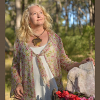 #159 A safe space to get curious about the Great Unseen - A conscious conversation with Alison Jarred