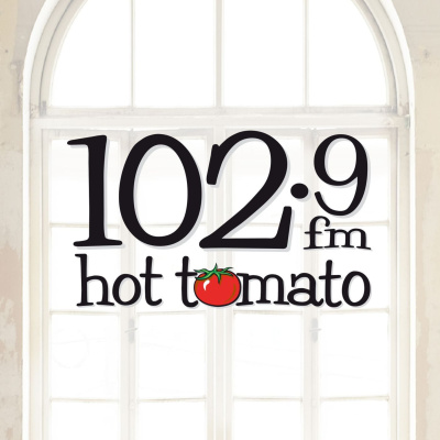 Galey, Mal and Moyra on 1029 Hot Tomato