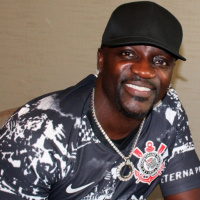 HABLA LATINA - Episódio 013 - Akon