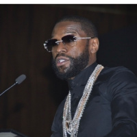 Floyd Mayweather to Kyre Irving