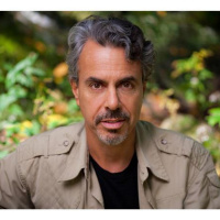 Chris Kilham, The Medicine Hunter: The Ayahuasca Test Pilots Handbook