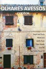 Olhares Avessos